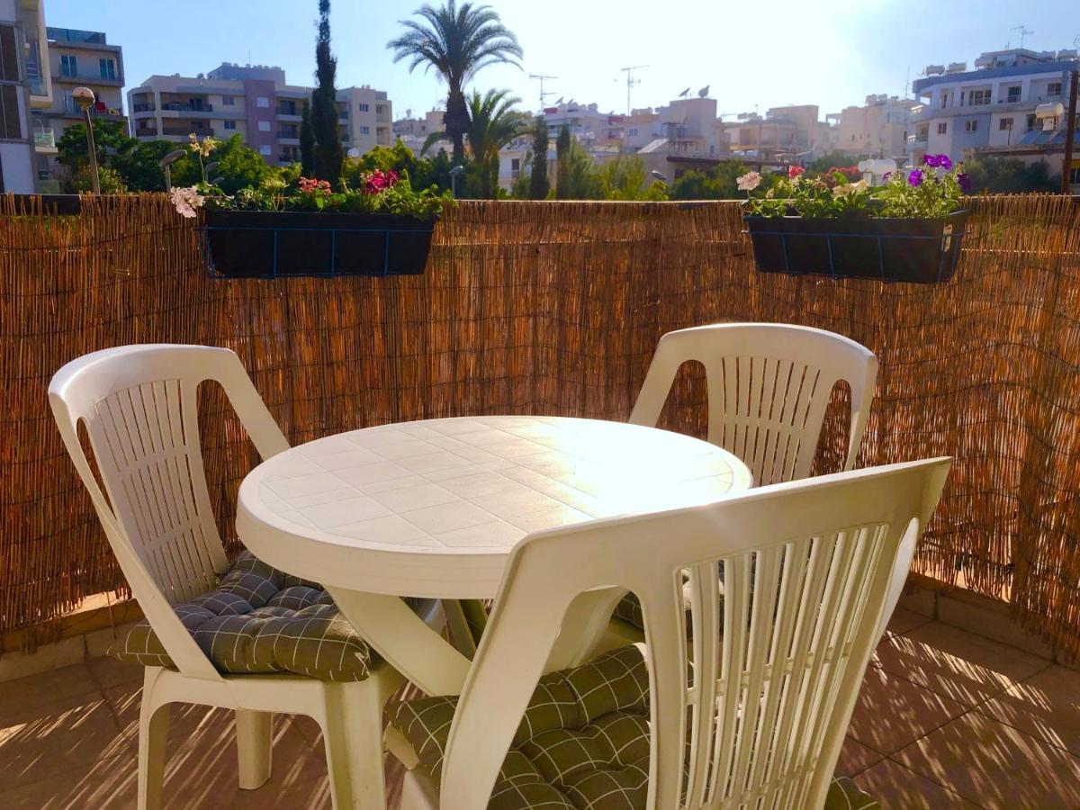 1 Bedroom Flat, Prime Location Near Sea, Sleeps 4 Limassol Exterior photo